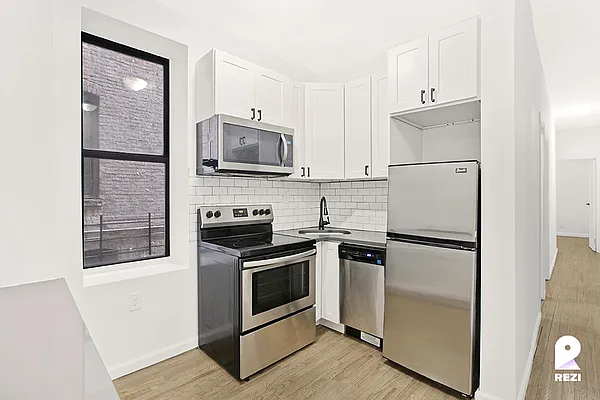 Rented by REZI | media 6