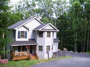 2222 Bellingham Dr, Bushkill, PA 18324