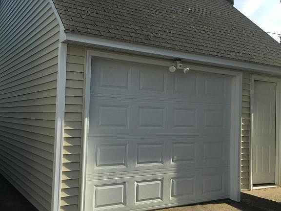 3rd image of 1477 Winchester Dr