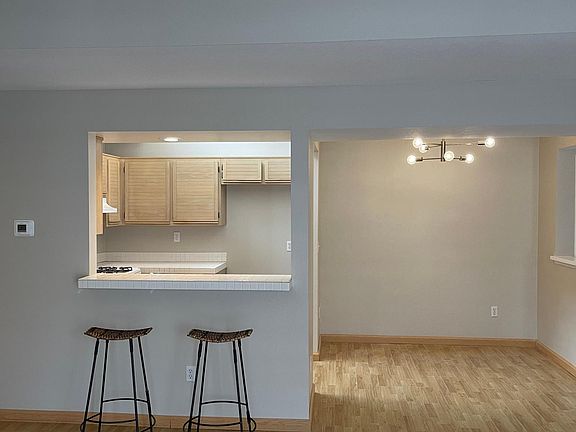 2nd image of 24135 Del Monte Dr Unit 214