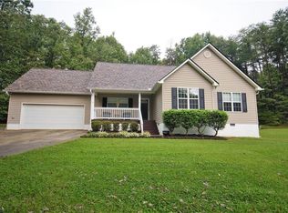 141 Forest Ridge Dr, Stokesdale, NC 27357