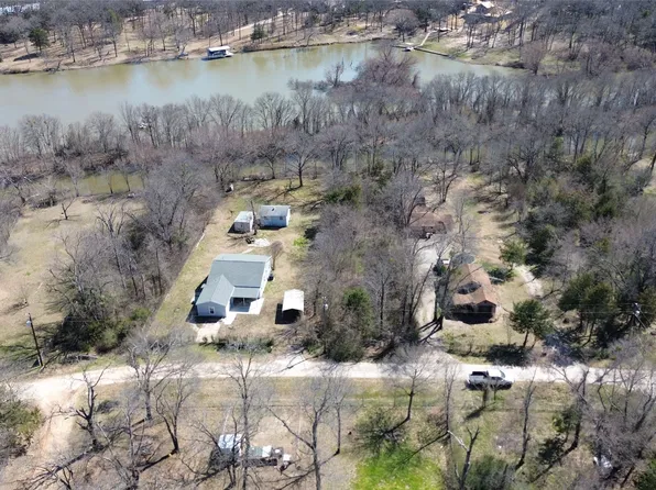 Silvey St, Quinlan, TX 75474