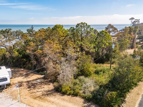 429 Lola Road, Cedar Island, NC 28520
