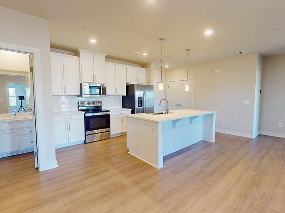 4th image of 12850 Mosaic Park Way Unit 2Q