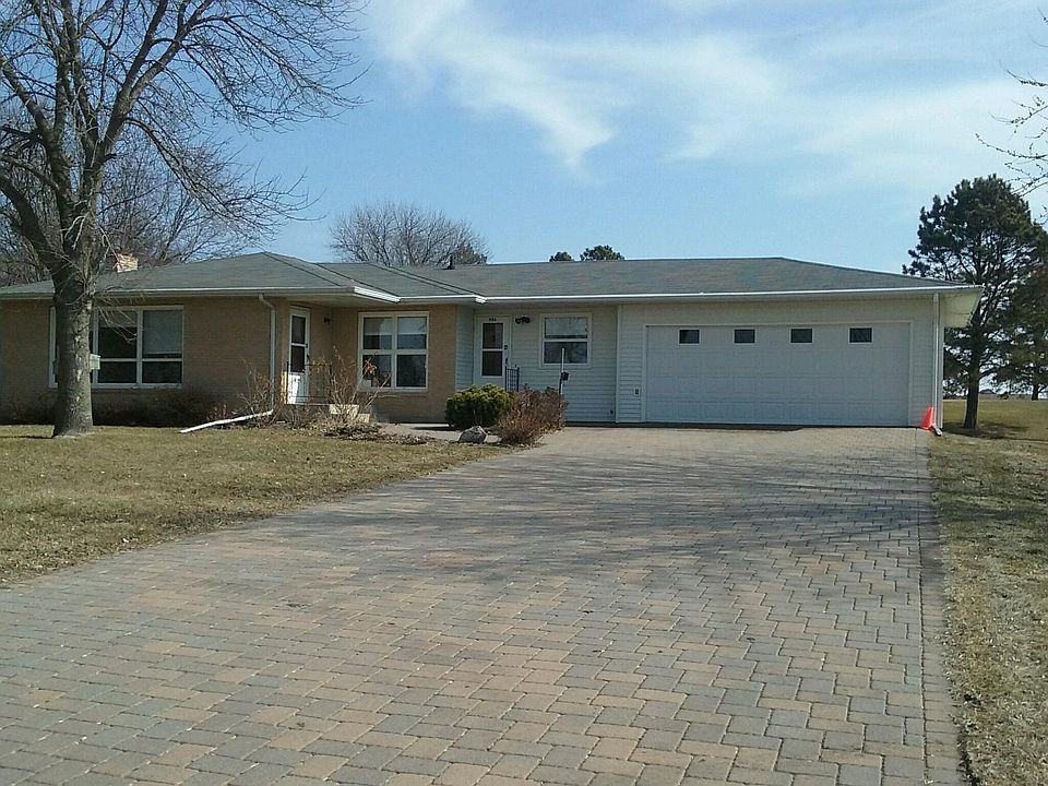 Beautiful paver driveway 