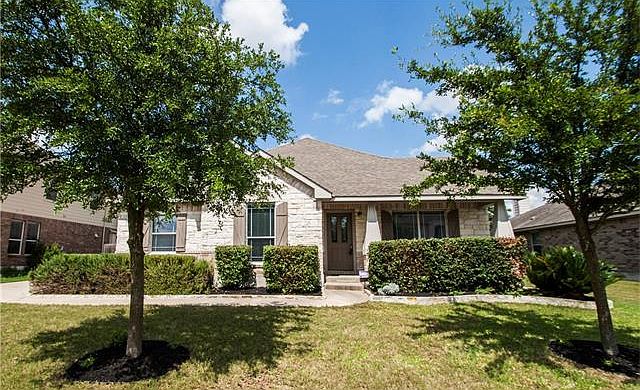 1st image of 18617 Royal Pointe Dr