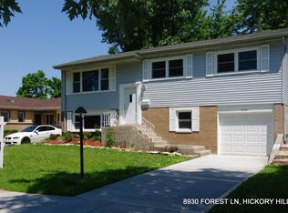 8930 Forest Ln, Hickory Hills, IL