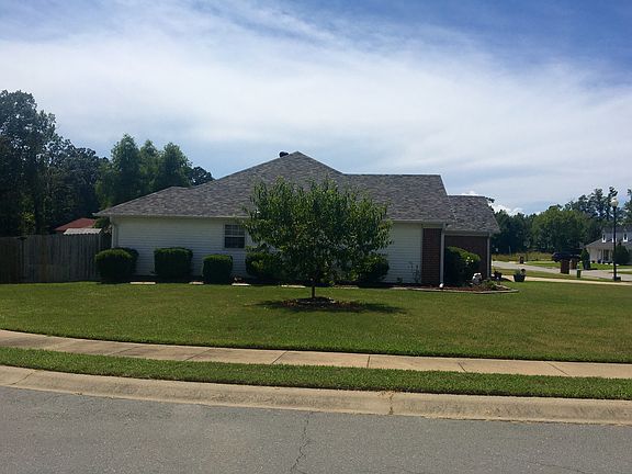 3rd image of 2319 Waterford Dr