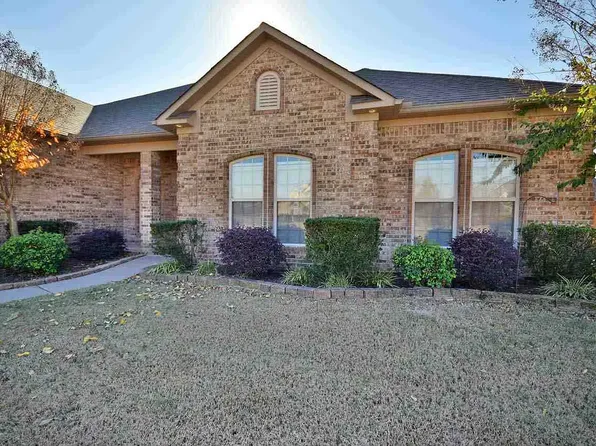 4955 Westin Park Dr, Conway, AR 72034