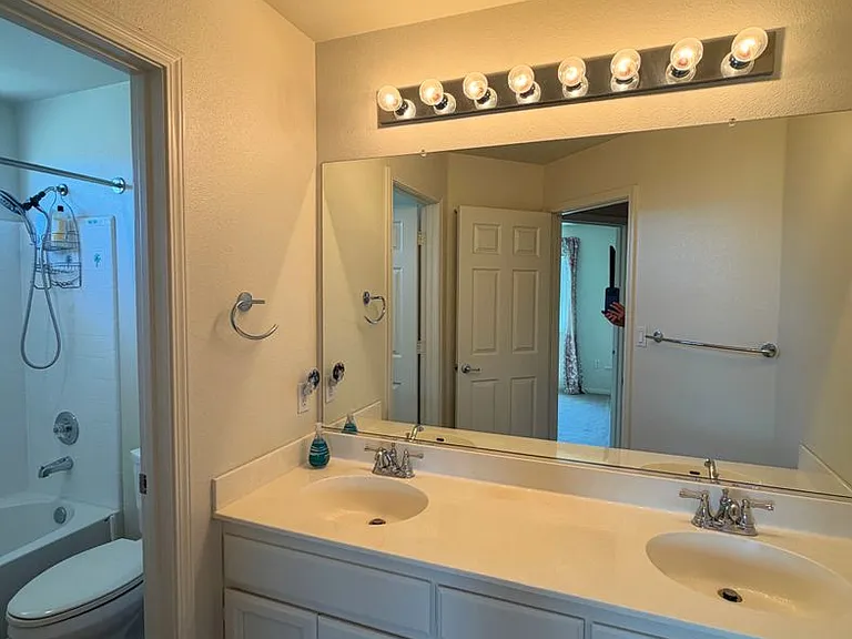 720 Legends Pl — Photo 29
