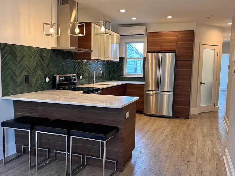 512 Penn Ave #2 — Photo 2