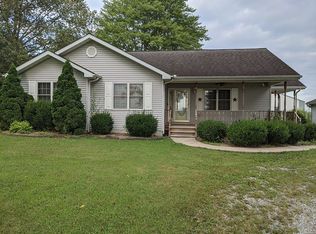 745 Crossroad School Rd, Eldorado, IL 62930