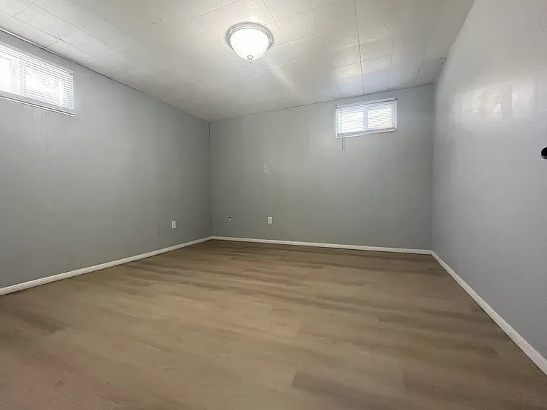 3220 Dudley St — Photo 14