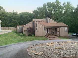 19581 W 87th Cir, Lenexa, KS 66220