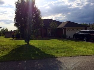 811 Travis Ct, Crestview, FL 32536