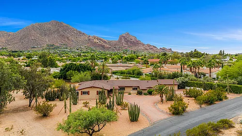 5901 E Cactus Wren Rd Photo 1