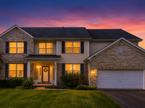 5701 Caribou Ln, Hoffman Estates, IL 60192