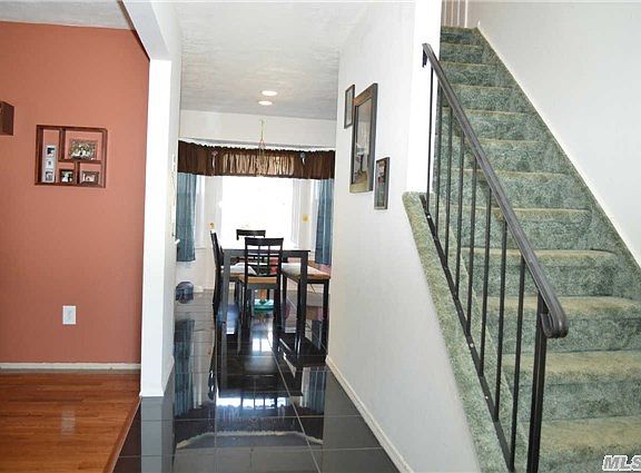 2nd image of 7 Deera Ln