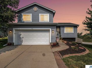 7506 Howell St, Omaha, NE 68122