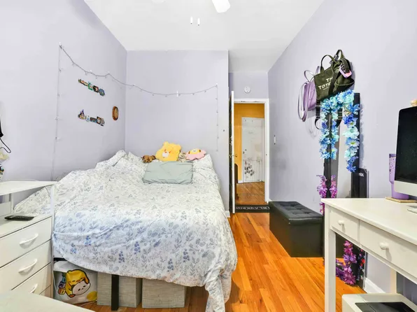 25-37 48th Street image 19 of 26