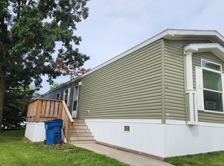 3701 2nd St TRAILER 380, Coralville, IA 52241