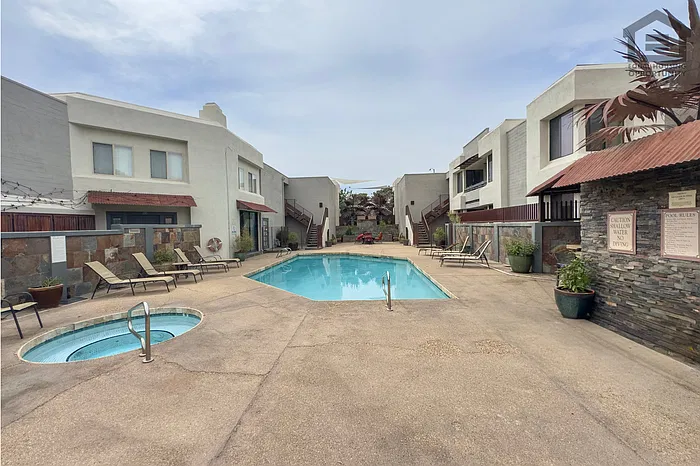 2 bed, 2.0 bath, 1010 sqft, $1,499 — Photo 4