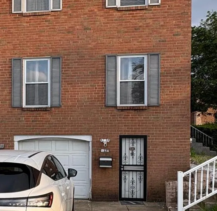 152 Rennard St