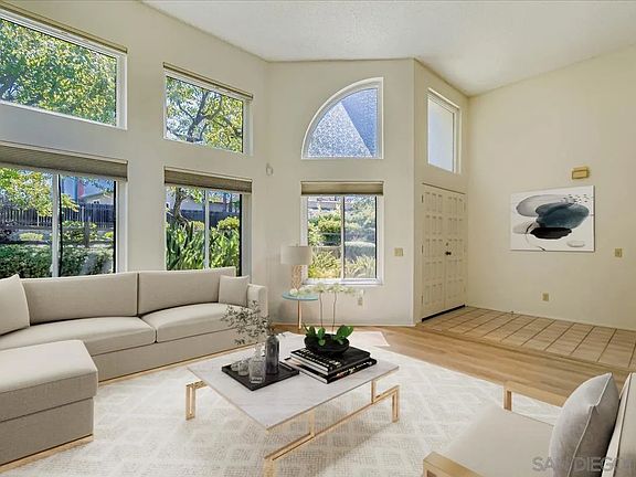 5th image of 8896 Highwood Dr #A