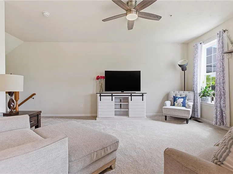 2306 Flint Dr — Photo 9