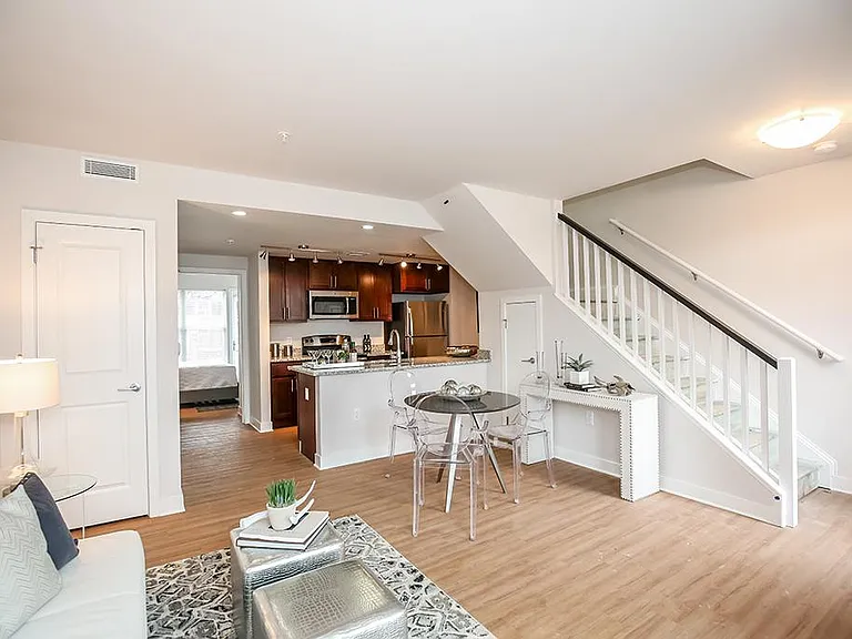 1600 Pennsylvania Ave SE Apartments — Photo 10