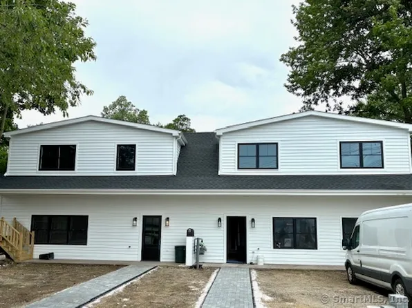 8 Algonkin Road #B, Shelton, CT 06484