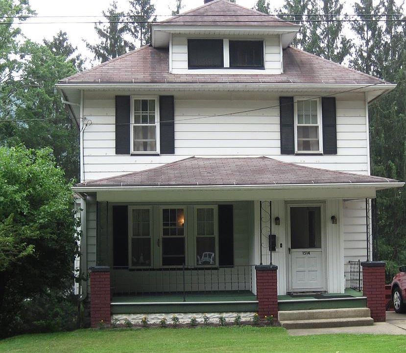 1st image of 1514 W 1st St