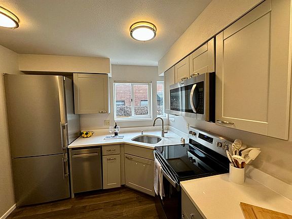 3rd image of 1712 Boylston Ave APT 102