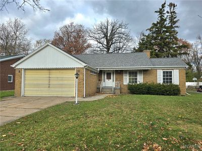 246 E Treehaven Rd, Cheektowaga, NY, 14215