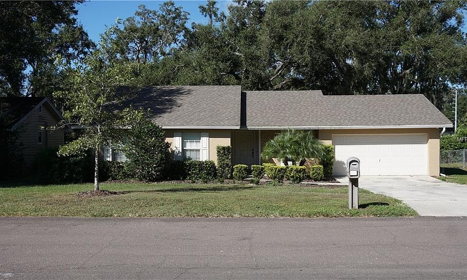 1st image of 6203 Christina Groves Cir W