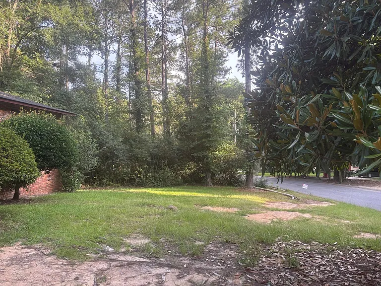 4702 Elkan Ave — Photo 13