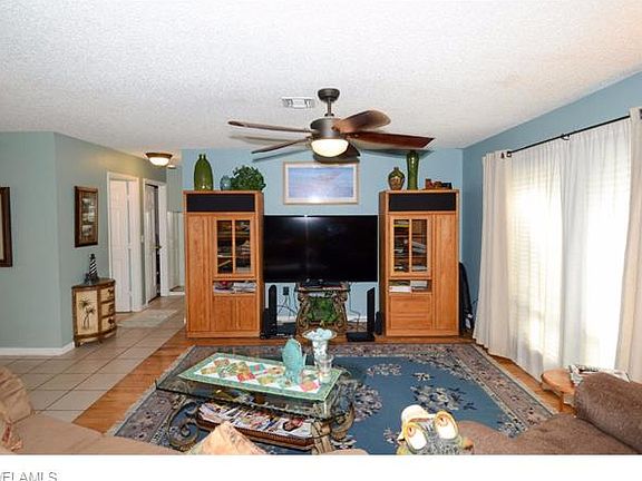 3rd image of 2718 SW 3rd Pl