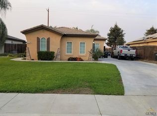 9810 Pavilion Dr, Bakersfield, CA 93312