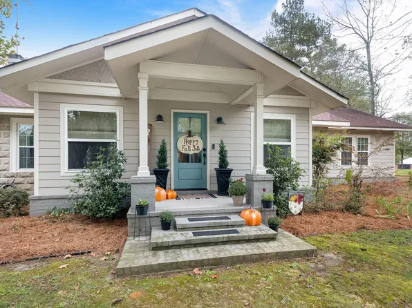 1098 Moselle Seminary Rd, Moselle, MS 39459
