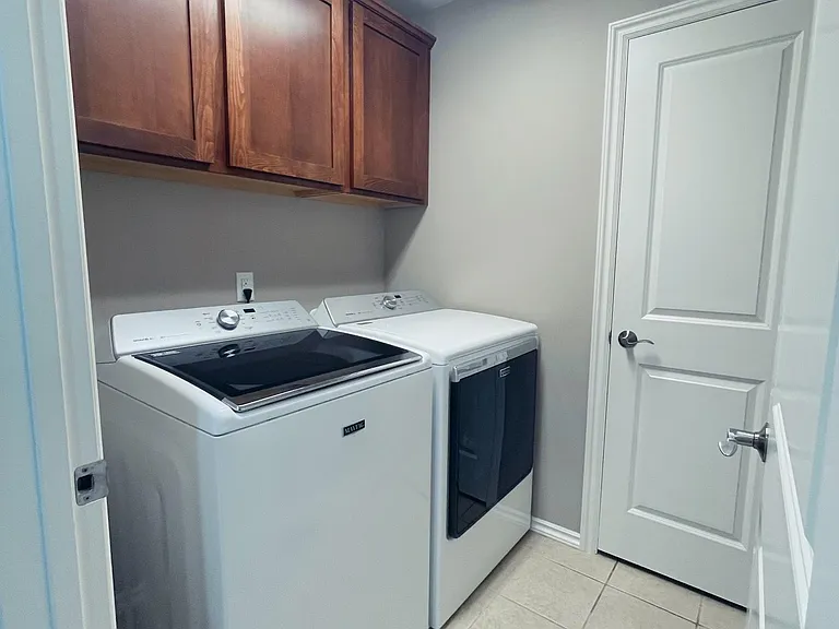 5909 Crestfields Rd — Photo 11