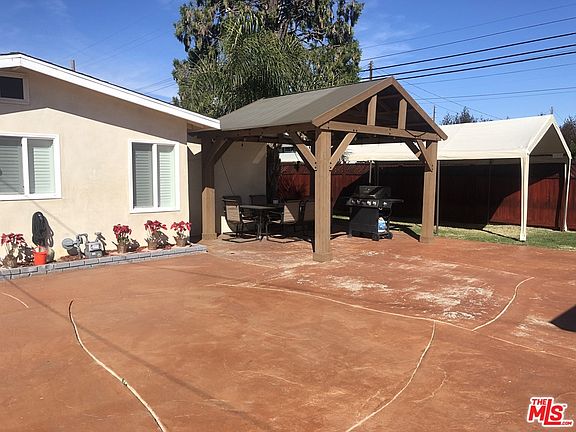 3rd image of 10202 Elmore Ave