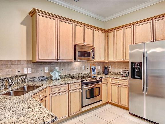 4th image of 95084 Elderberry Ln