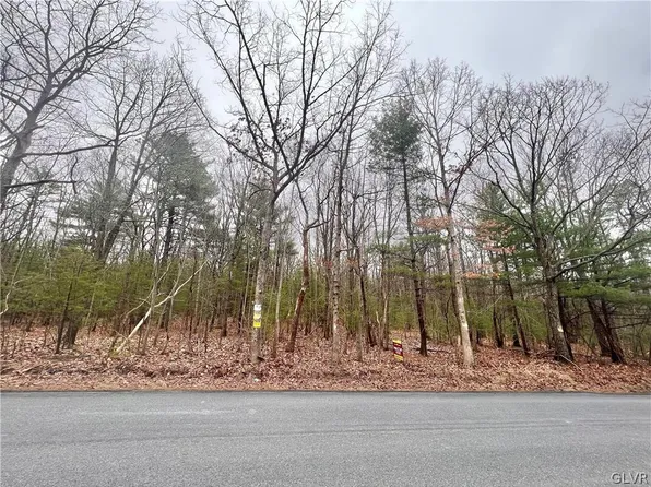 Orioles Dr, Lehighton, PA 18235