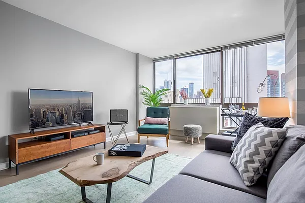 Rented by Related Rentals | media 52