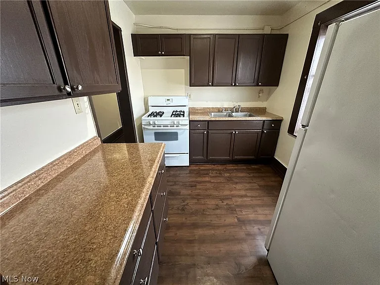 3074 W 25th St #11 — Photo 7