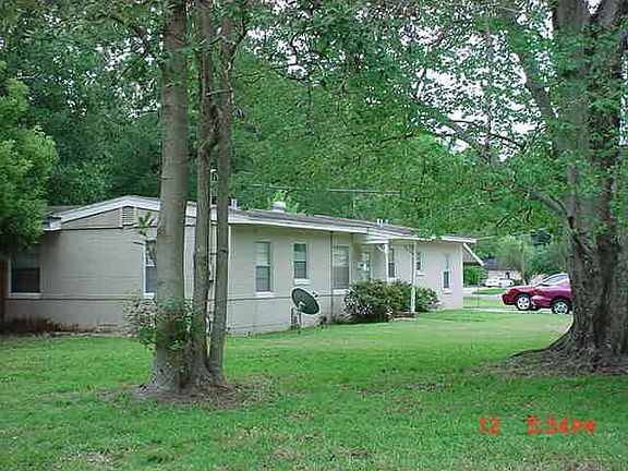 2nd image of 3909 Cottonwood Ln
