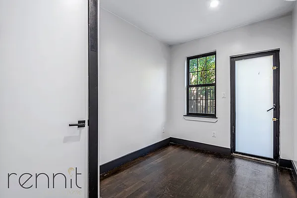 Rented by Rennit Inc. | media 9