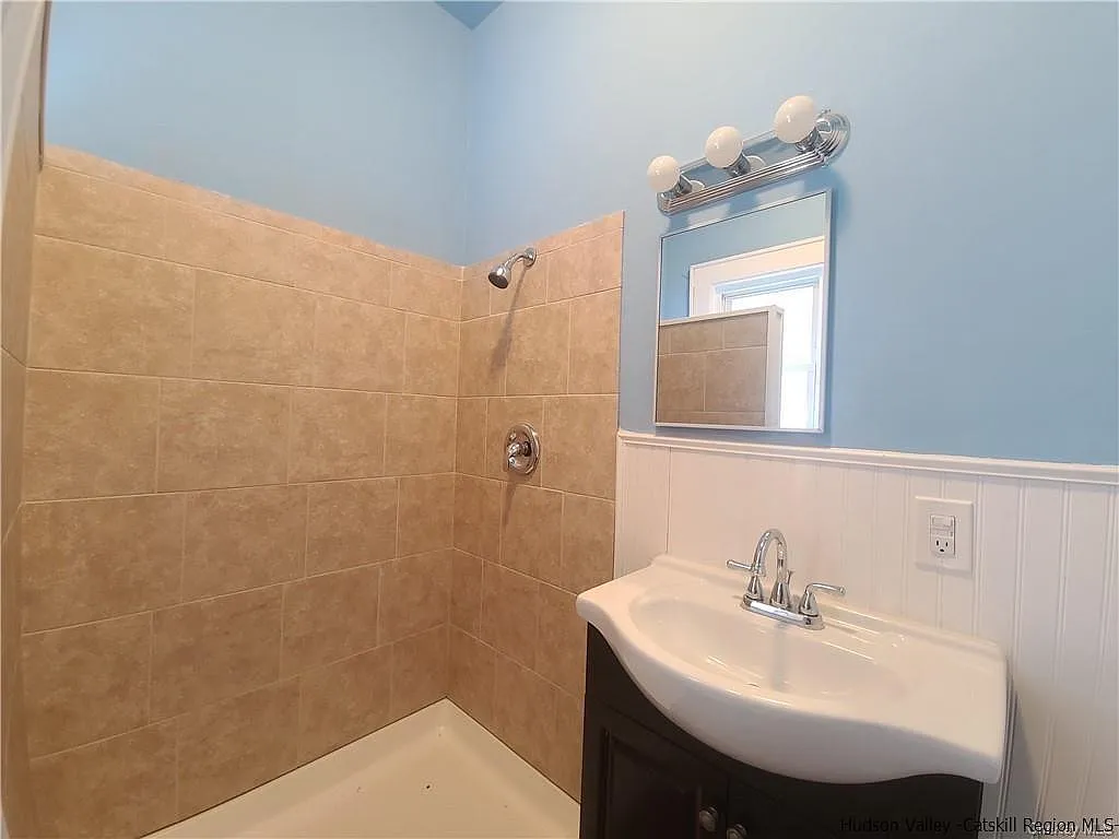 2 bed, $1,550 — Photo 1