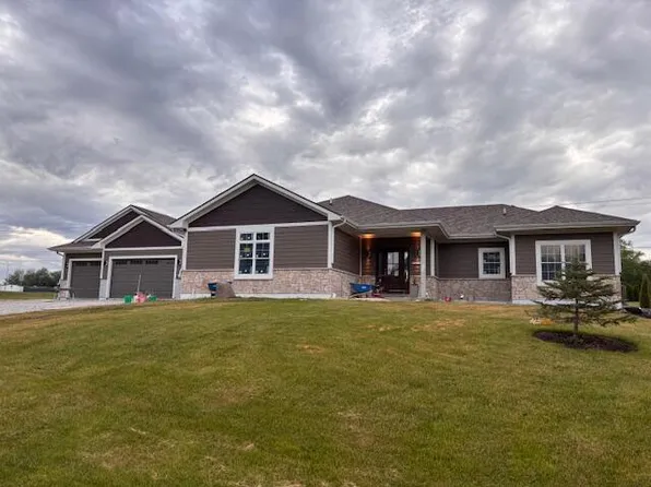S63W13464 Windsor ROAD, Muskego, WI 53150