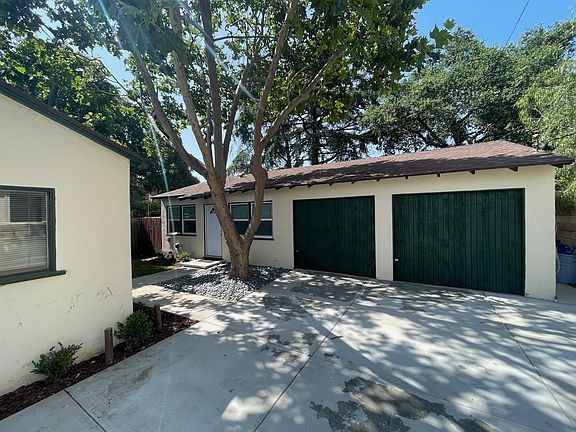 2nd image of 134 1/2 California St #134-1/2